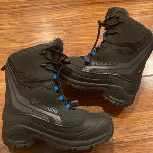 Columbia Kids' Size 3 Bugaboot Plus IV Omni-Heat Waterproof Winter Boots Black